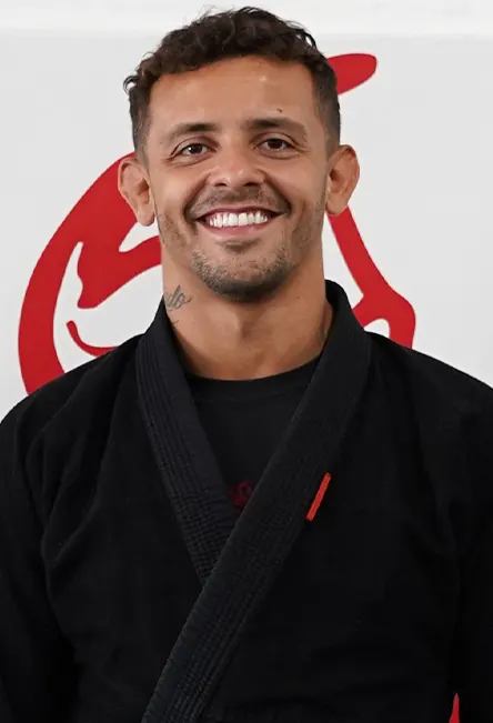 Professor Heitor Senra, head coach of the Traktion adults jiu jitsu program